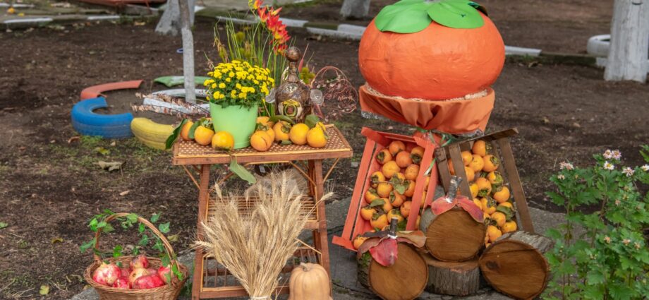 Празник на Райската ябълка в с. Хрищени 2024