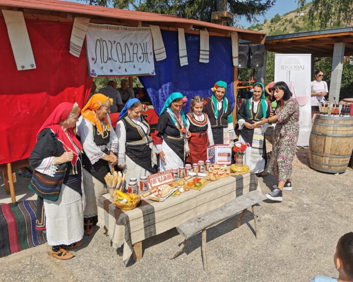 Четвърти Фестивал на Лютеницата 2025 в с. Логодаж